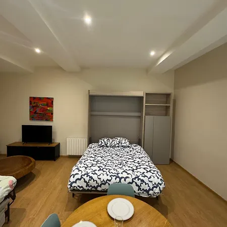 Ancien Couvent Au Coeur Du Vieux *