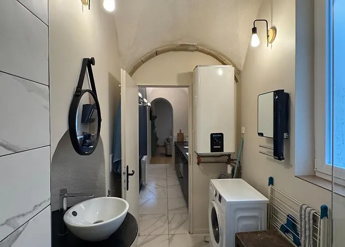 Ancien Couvent Au Coeur Du Vieux * Βαλένς